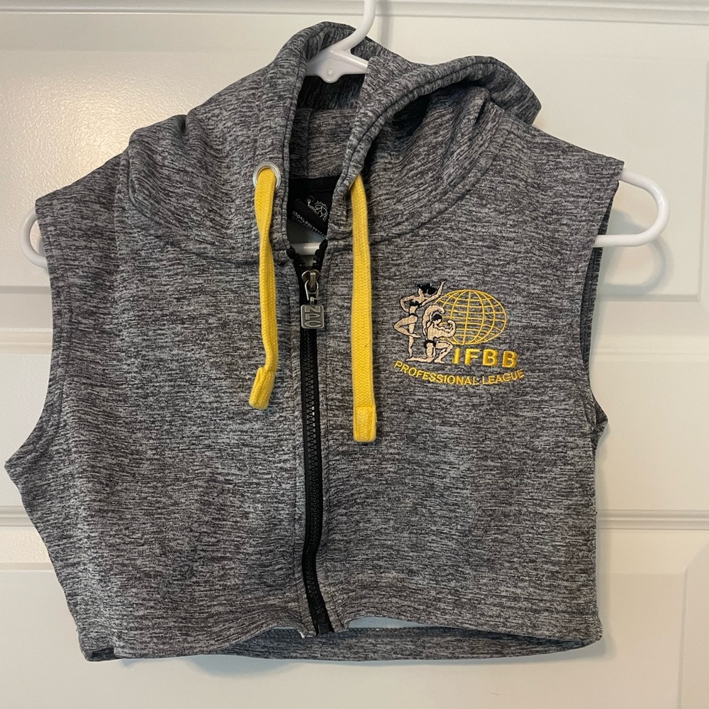 IFBB Crop Top with hood